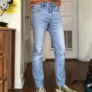 Lightwash Skinny Jeans